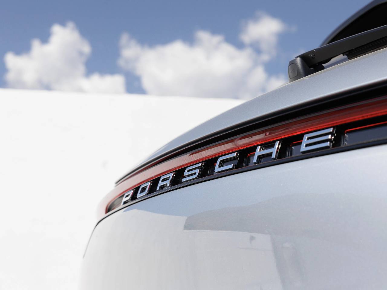 2026 Porsche Macan Macan
