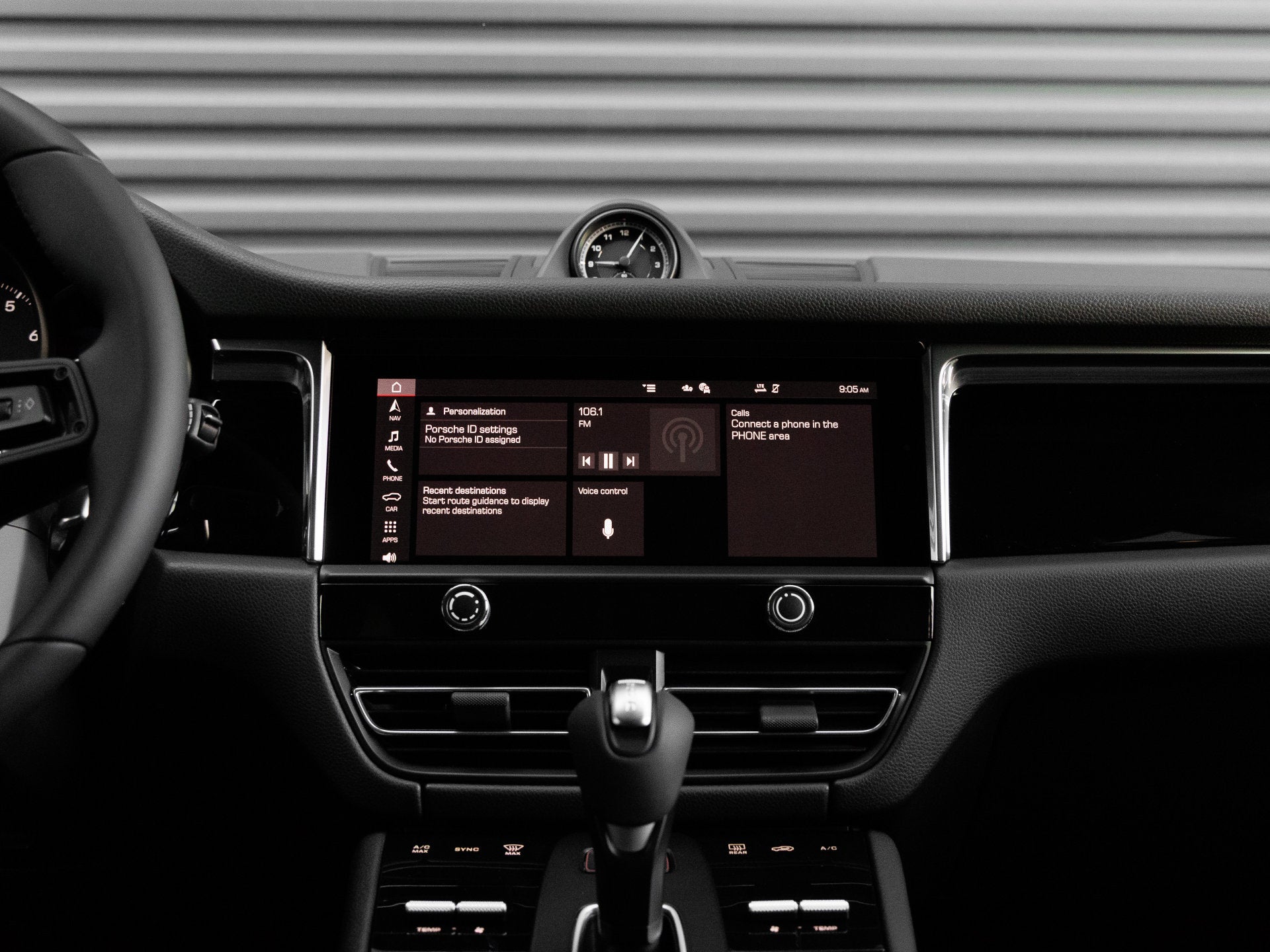 2026 Porsche Macan Macan