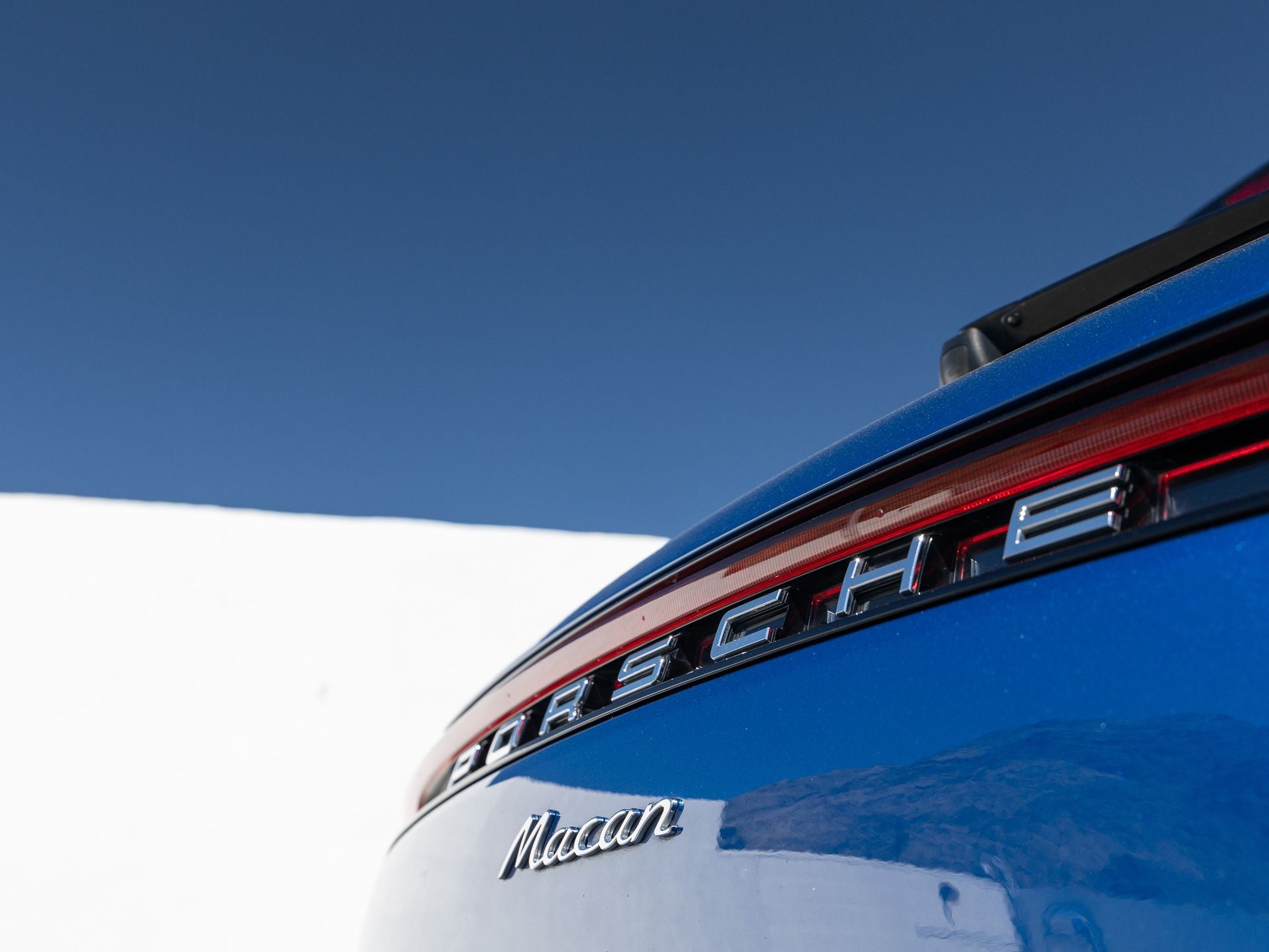 2021 Porsche Macan Macan