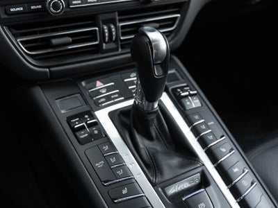 2021 Porsche Macan Macan