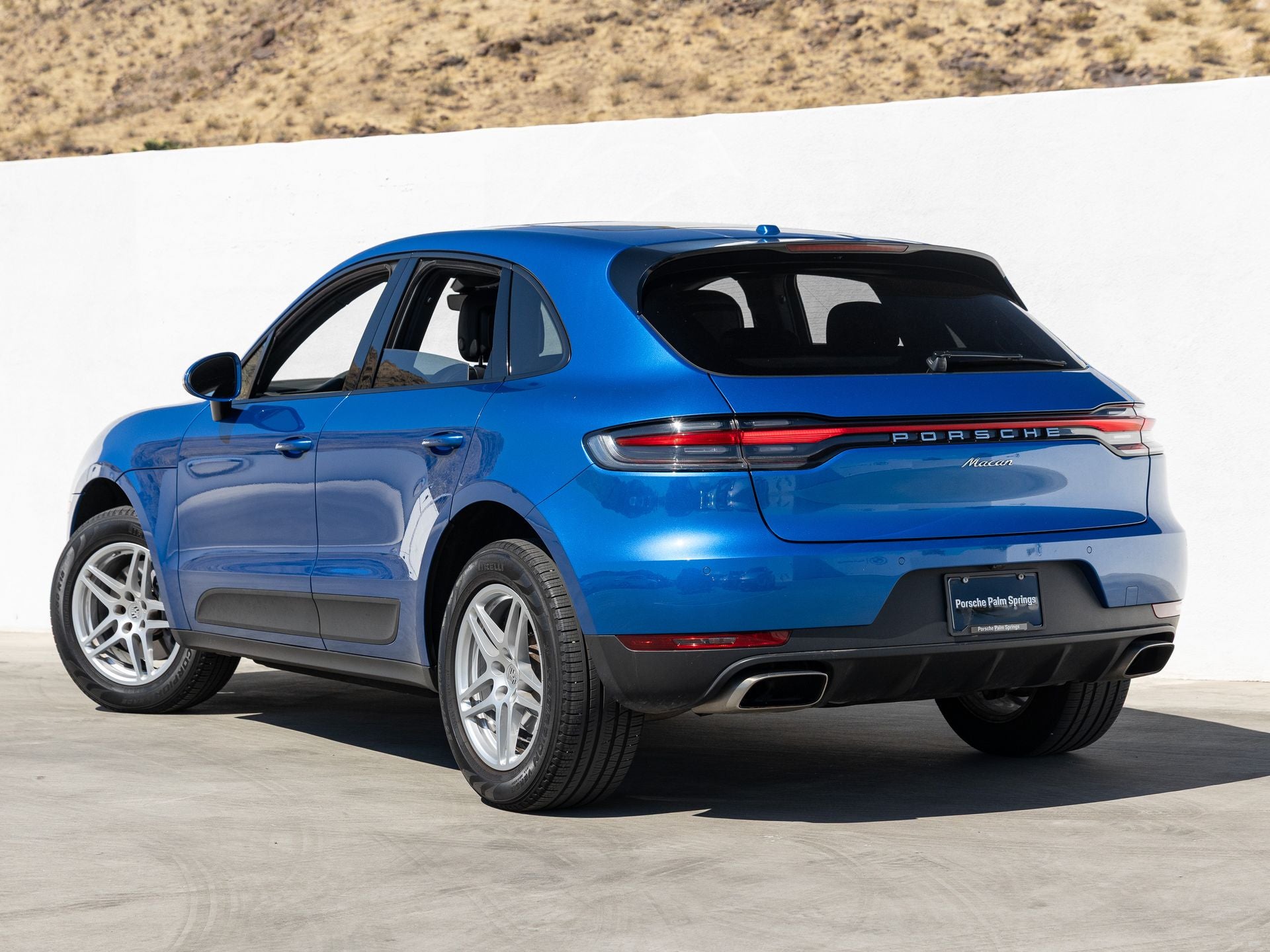 2021 Porsche Macan Macan