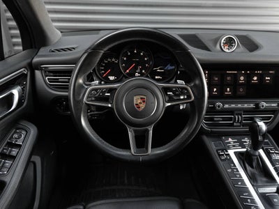 2021 Porsche Macan Macan