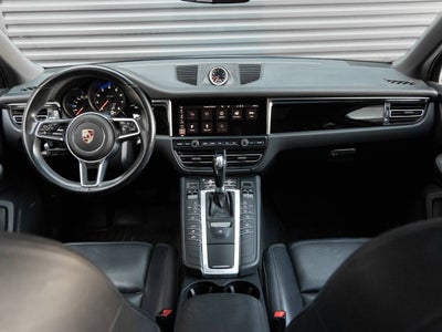 2021 Porsche Macan Macan