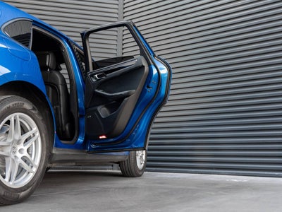 2021 Porsche Macan Macan