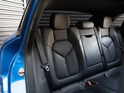 2021 Porsche Macan Macan