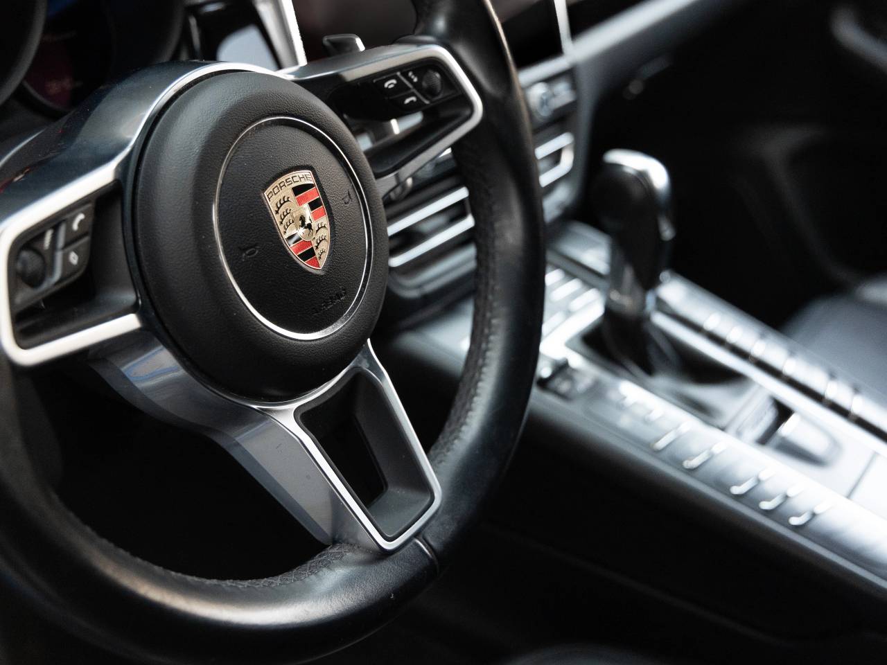 2021 Porsche Macan Macan