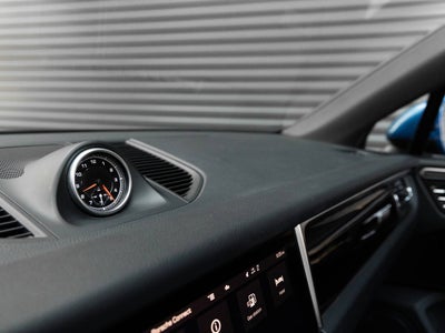 2021 Porsche Macan Macan