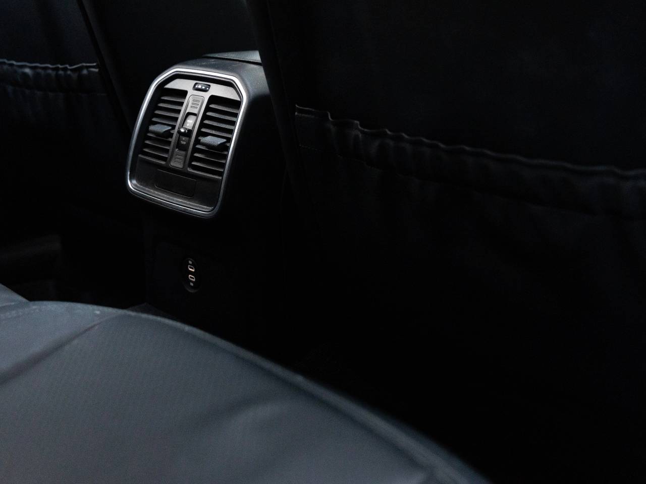 2021 Porsche Macan Macan