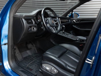 2021 Porsche Macan Macan