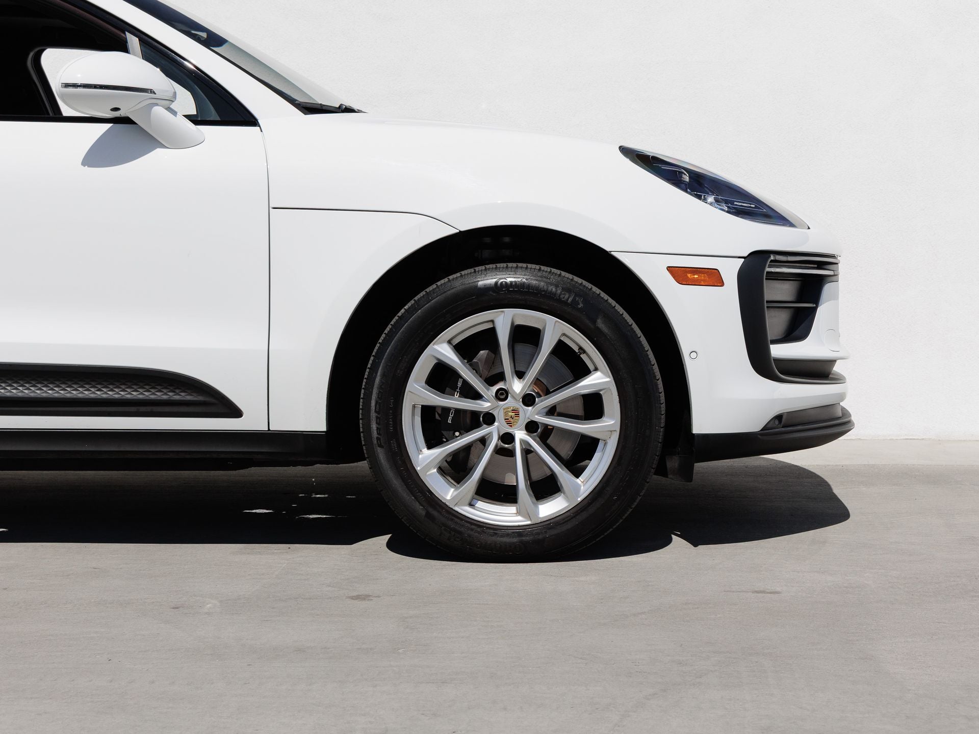 2023 Porsche Macan Macan (MY23)