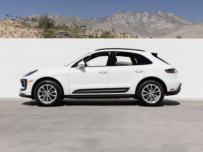 2023 Porsche Macan Macan (MY23)