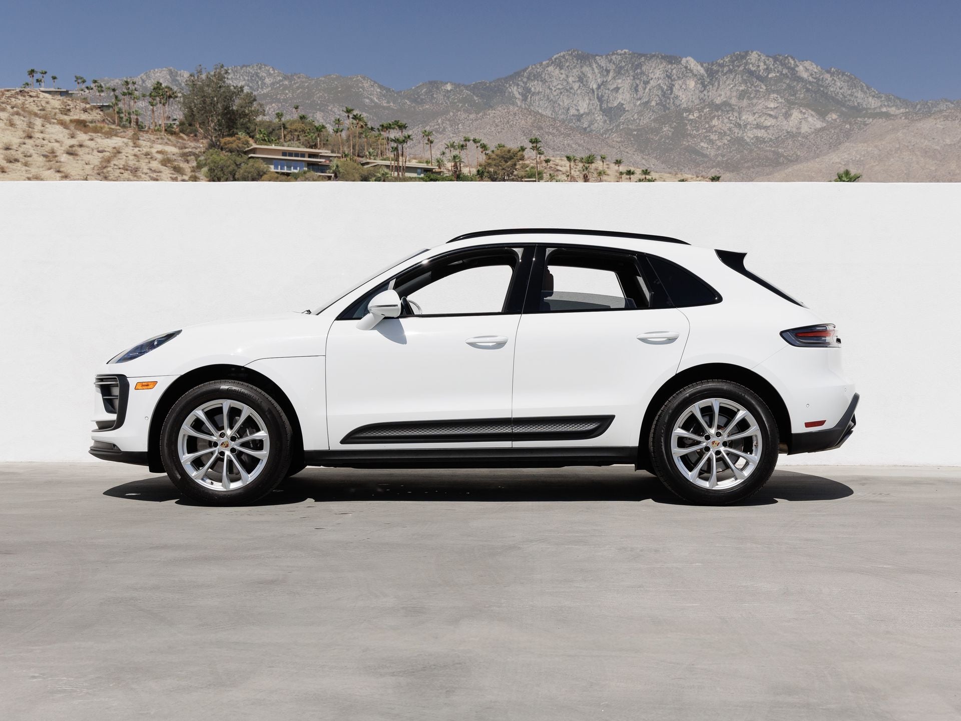 2023 Porsche Macan Macan (MY23)