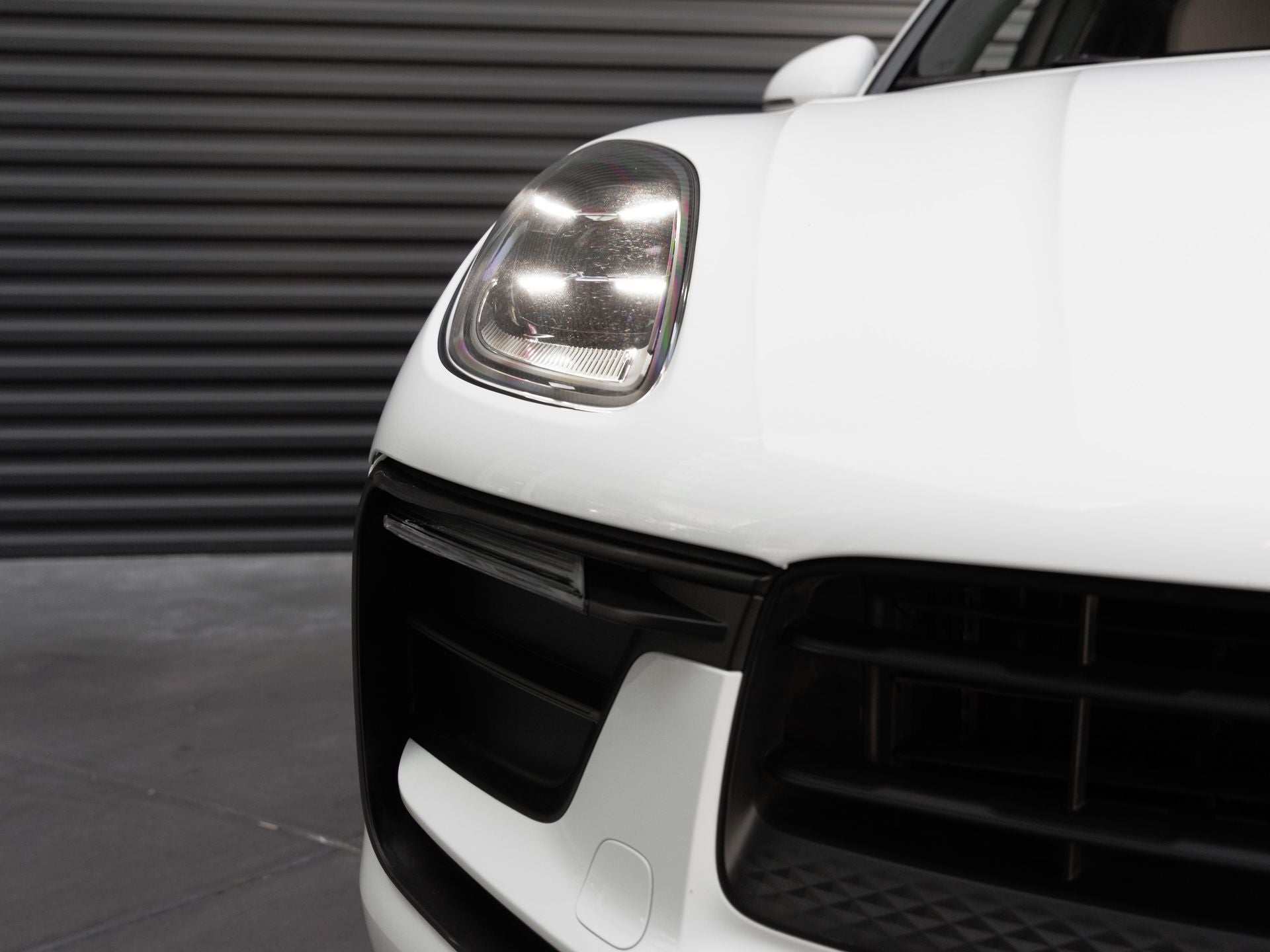 2023 Porsche Macan Macan (MY23)