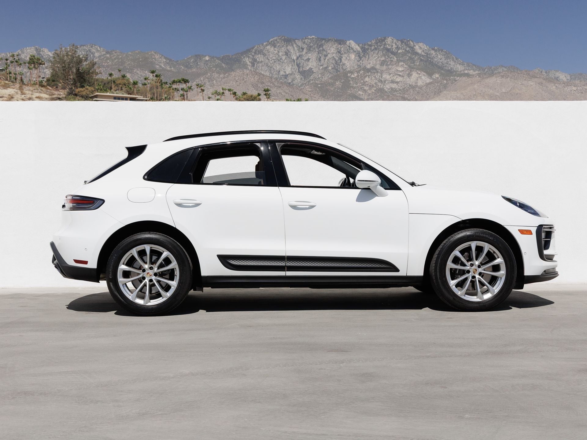 2023 Porsche Macan Macan (MY23)