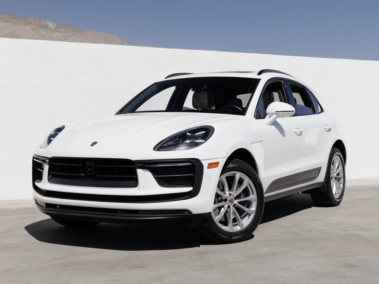 2023 Porsche Macan Macan (MY23)