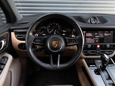 2023 Porsche Macan Macan (MY23)