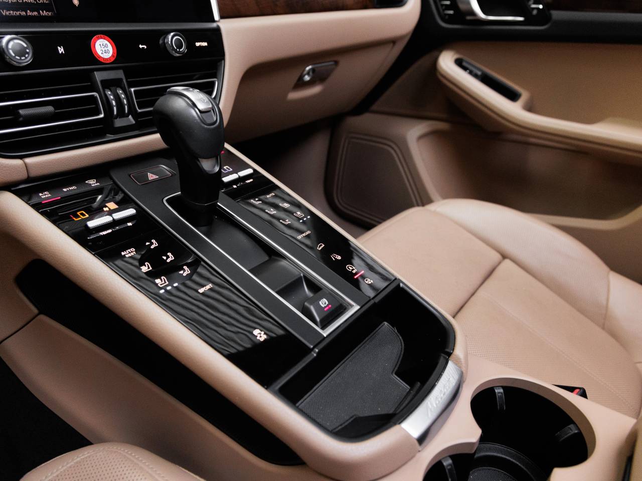 2023 Porsche Macan Macan (MY23)