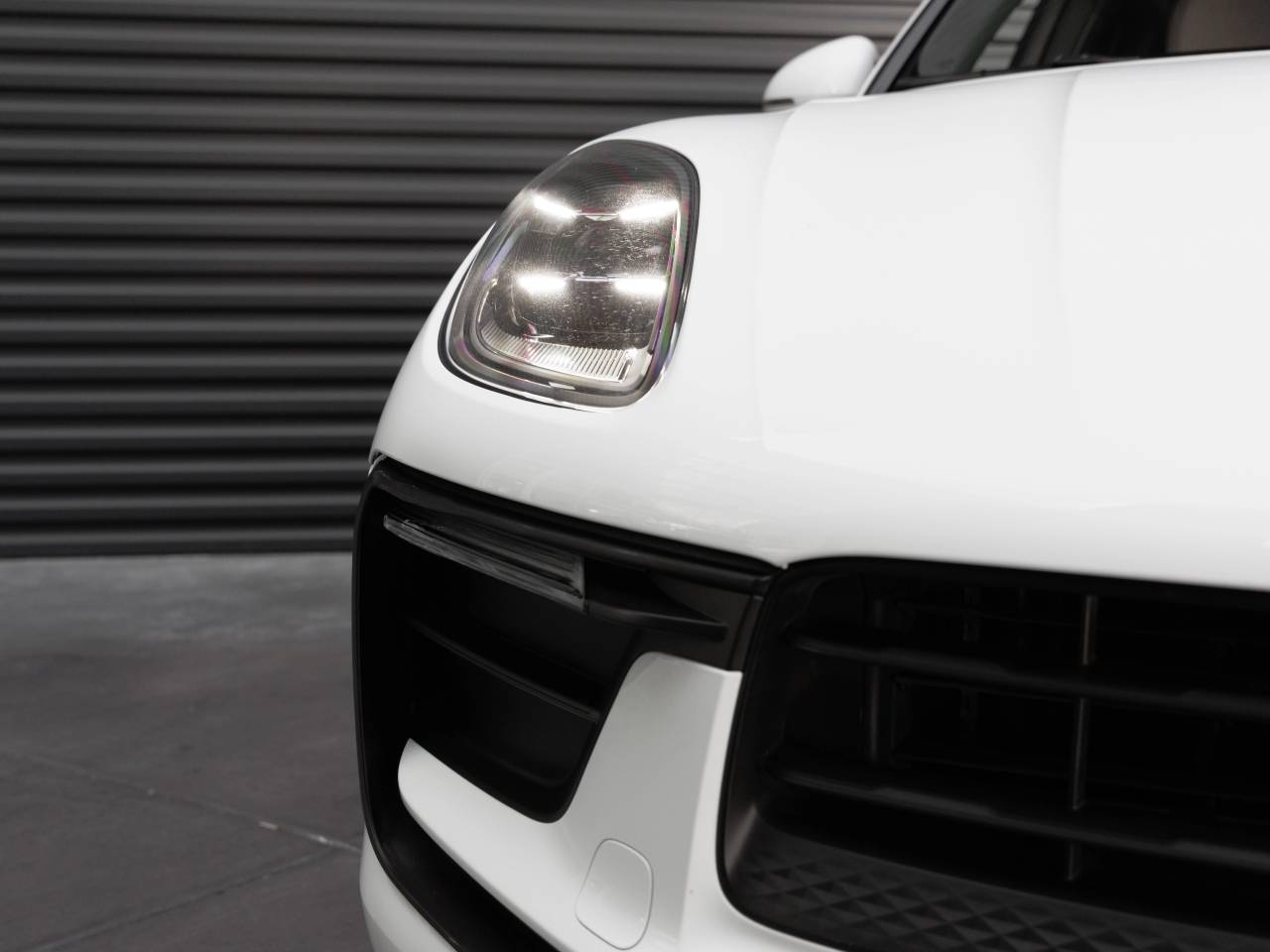 2023 Porsche Macan Macan (MY23)