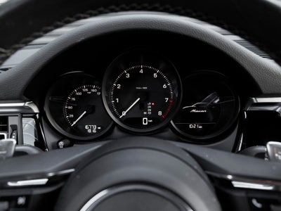 2023 Porsche Macan Macan (MY23)