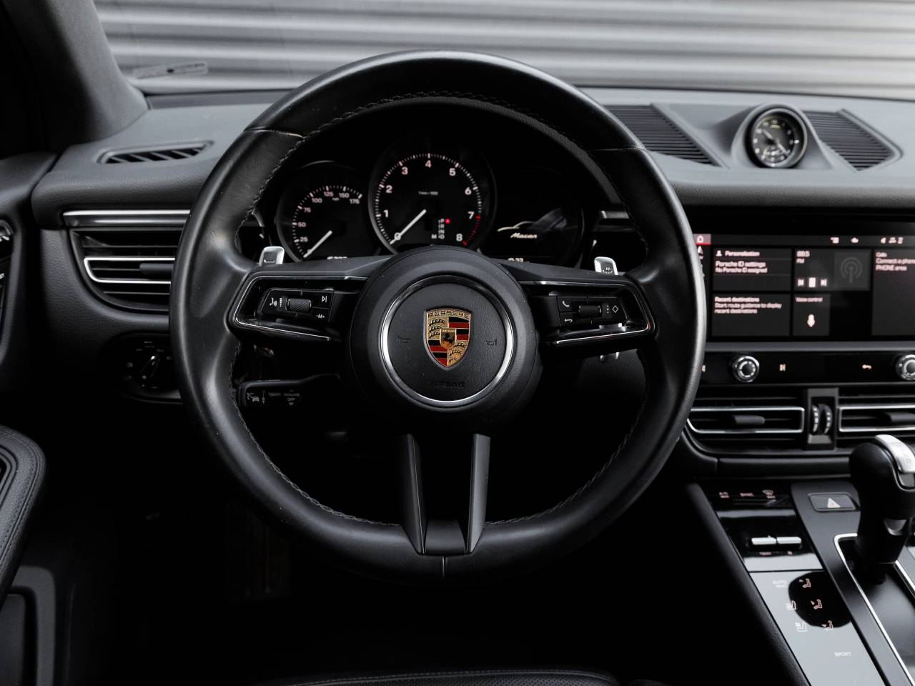 2023 Porsche Macan Macan (MY23)