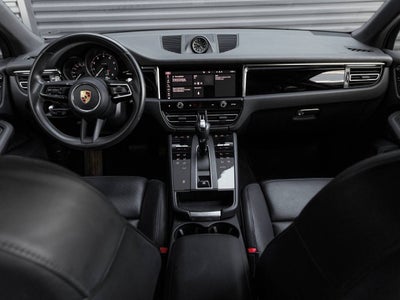 2023 Porsche Macan Macan (MY23)