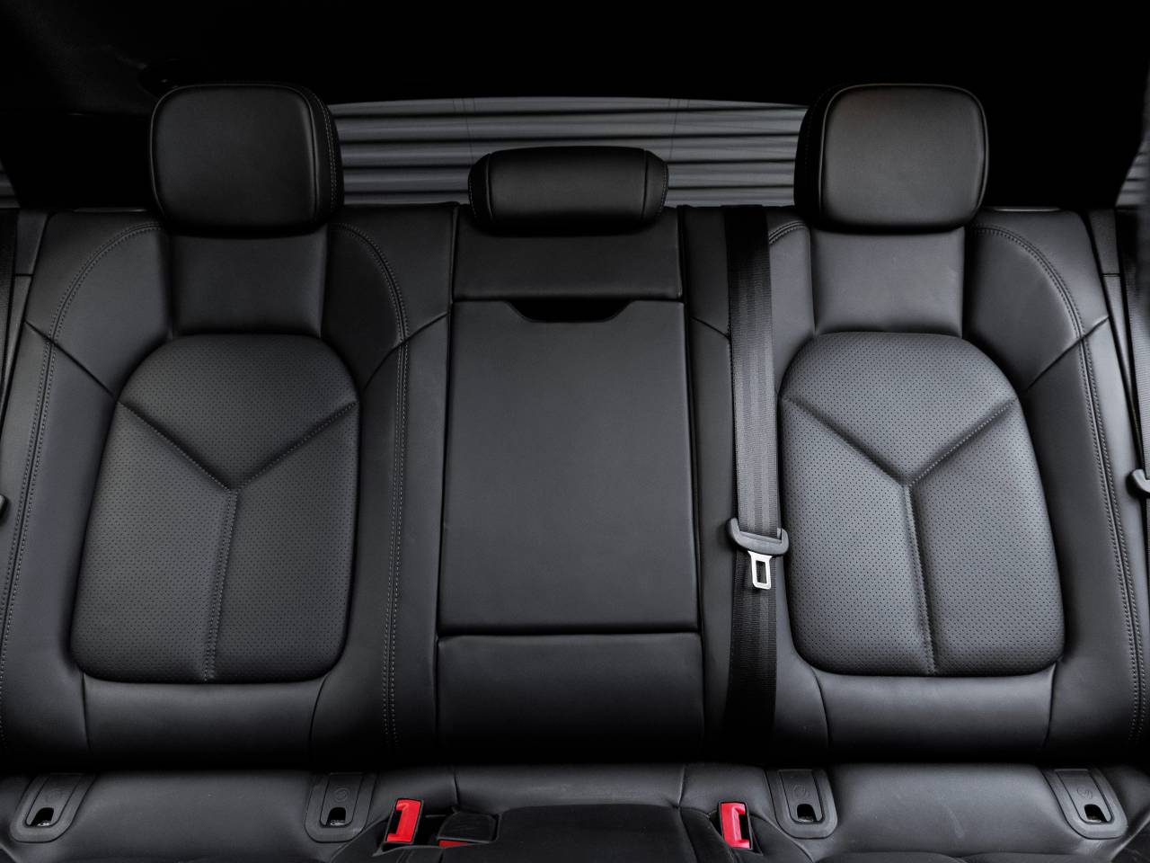 2023 Porsche Macan Macan (MY23)