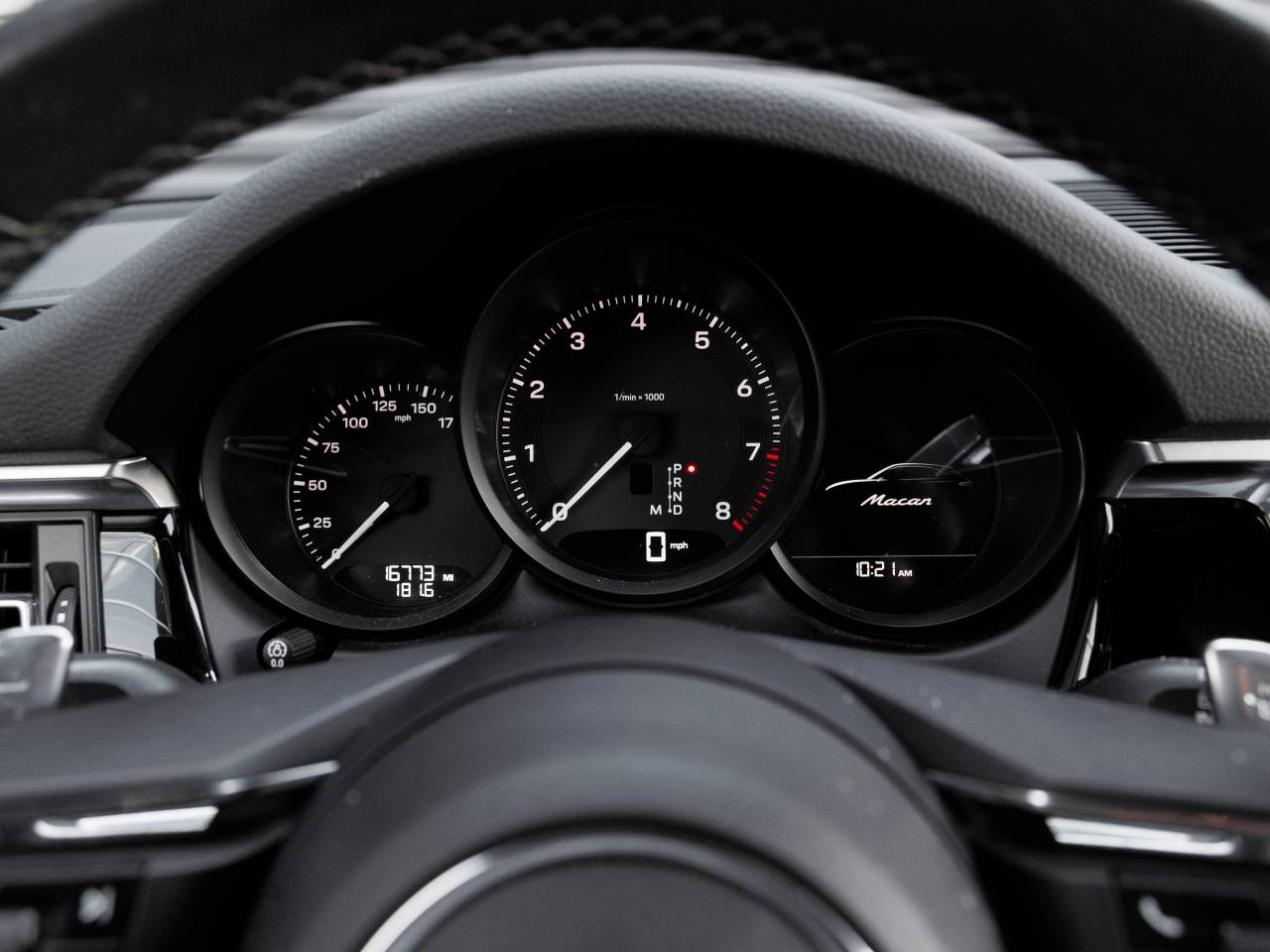 2023 Porsche Macan Macan (MY23)