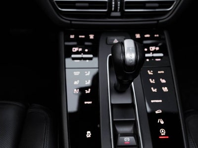 2023 Porsche Macan Macan (MY23)