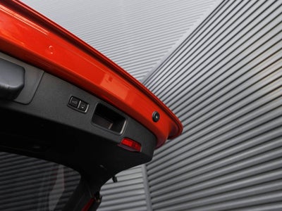 2023 Porsche Macan Macan (MY23)