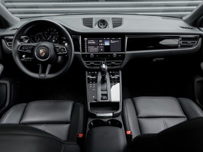 2025 Porsche Macan Macan