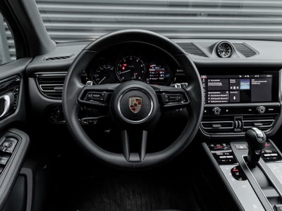 2025 Porsche Macan Macan