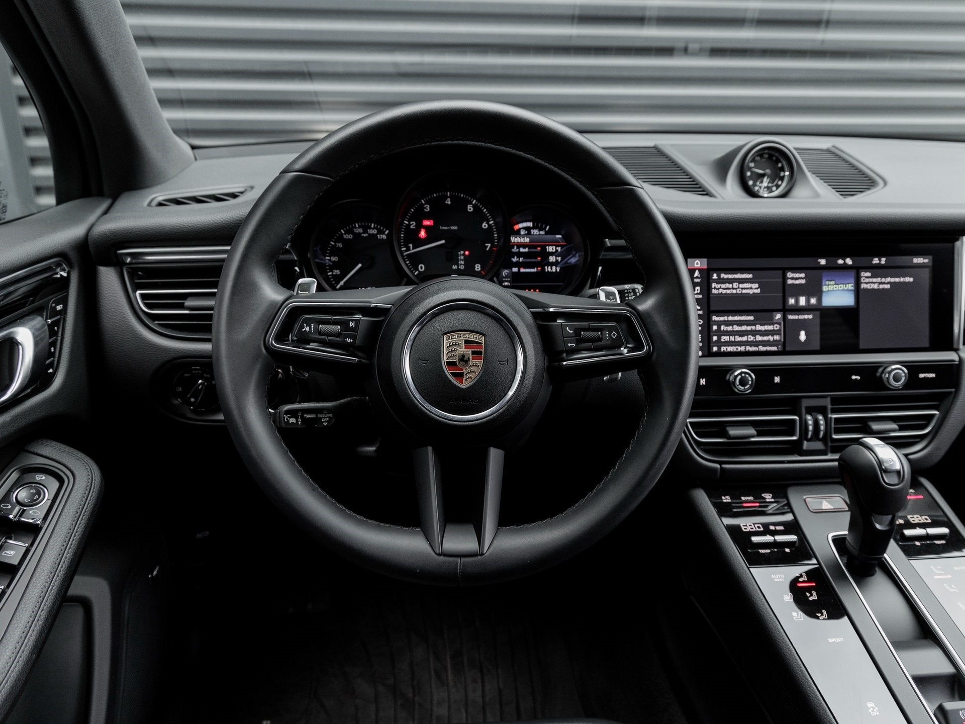 2025 Porsche Macan Macan