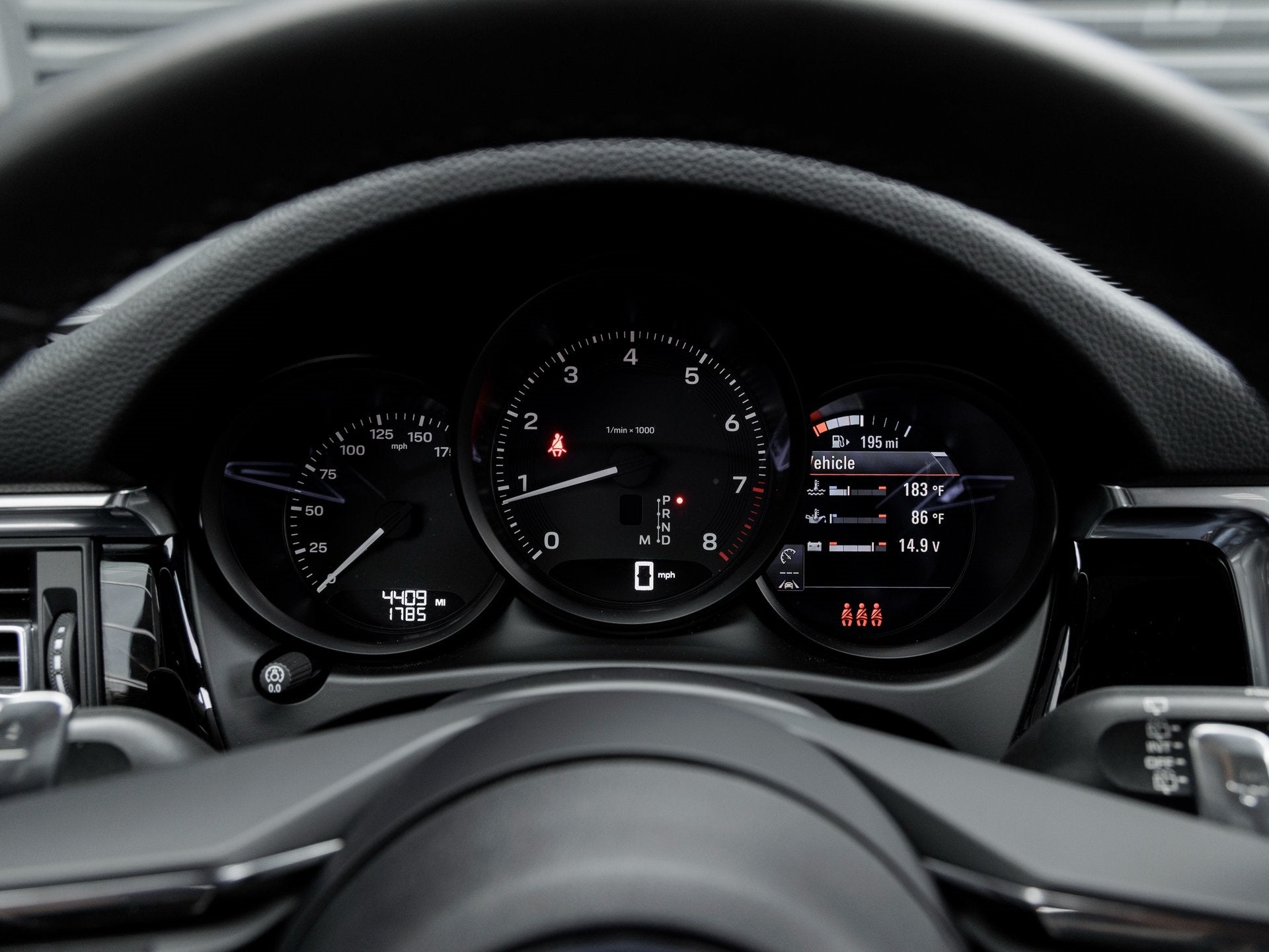 2025 Porsche Macan Macan