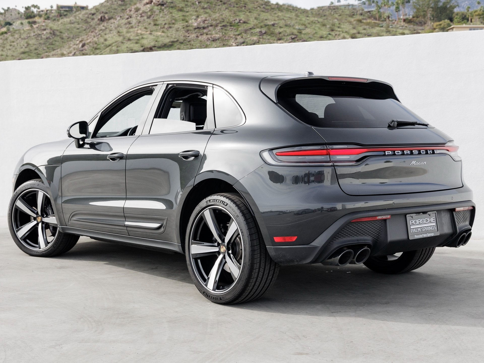 2025 Porsche Macan Macan