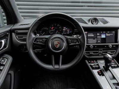 2025 Porsche Macan Macan