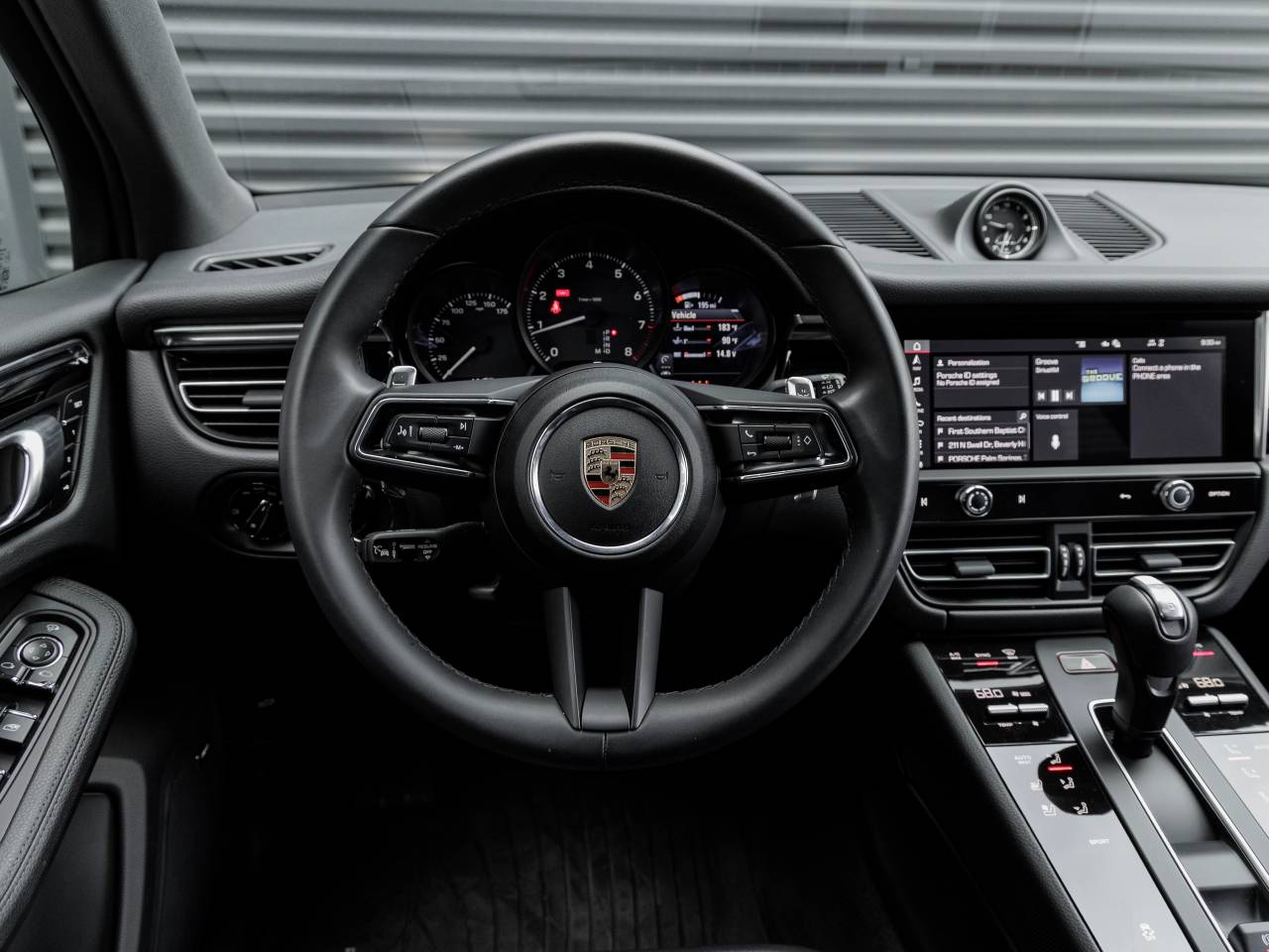 2025 Porsche Macan Macan