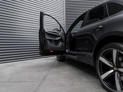 2025 Porsche Macan Macan