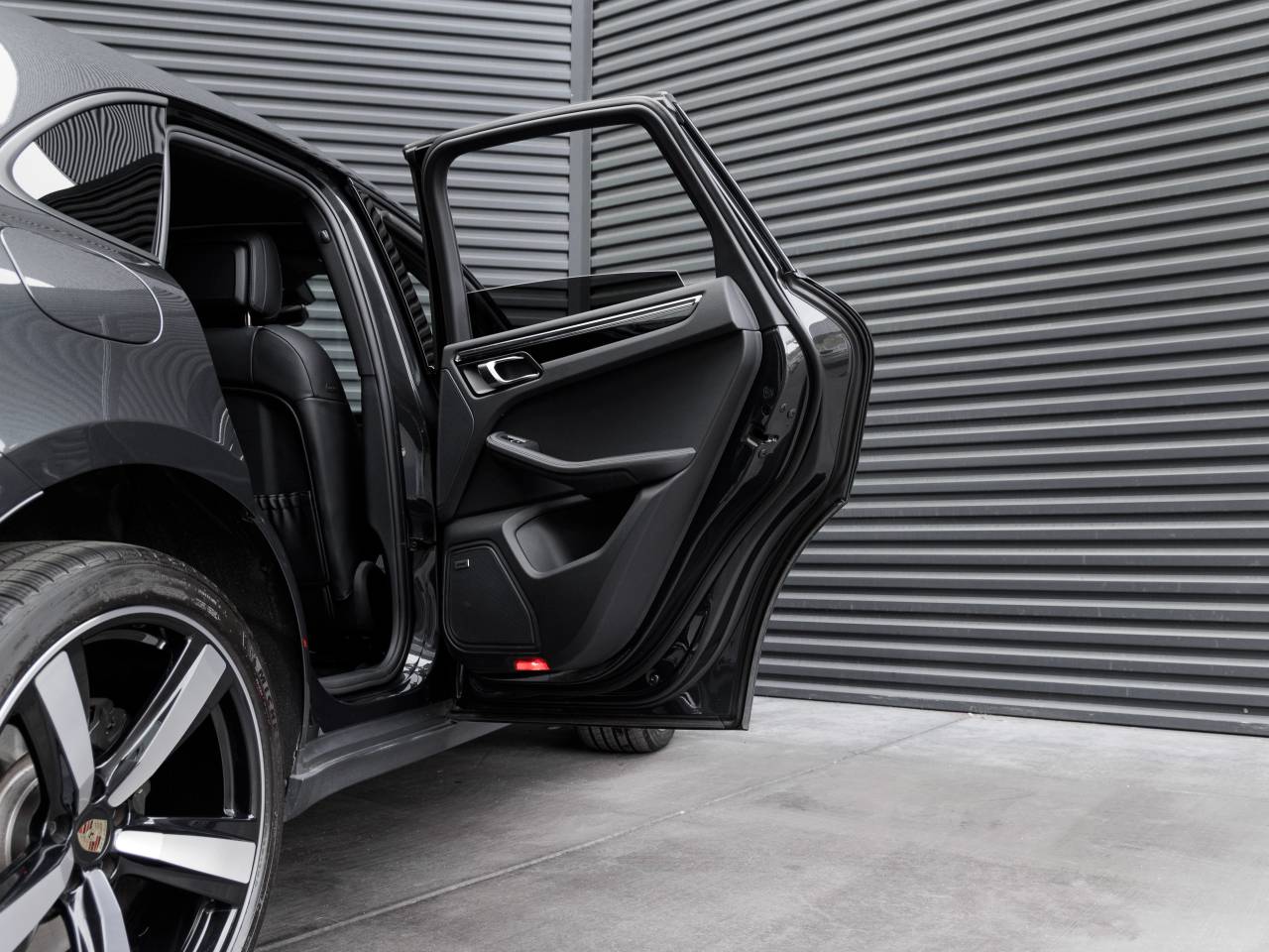 2025 Porsche Macan Macan