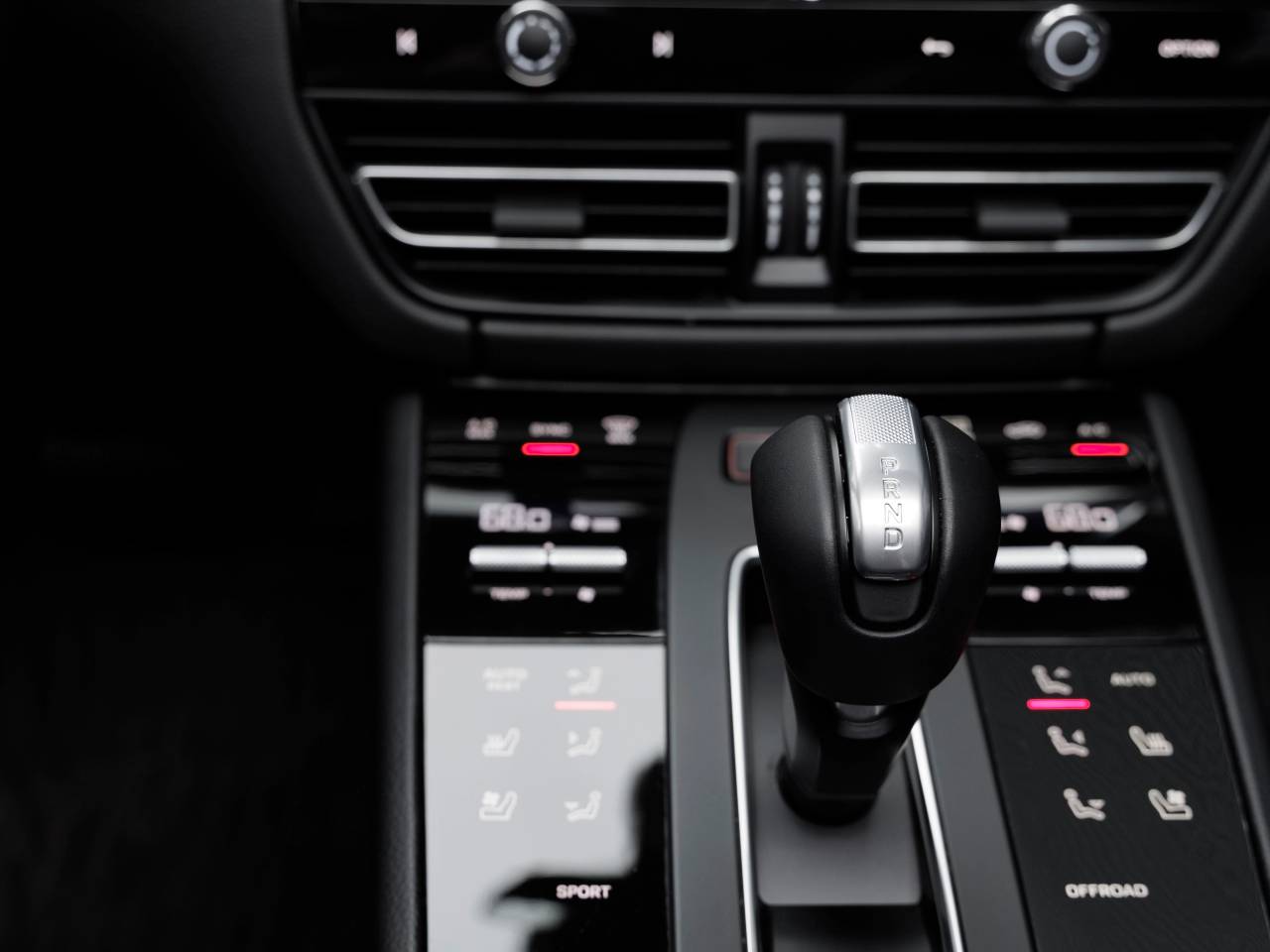 2025 Porsche Macan Macan