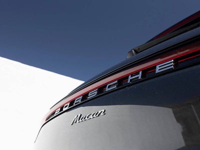 2025 Porsche Macan Macan
