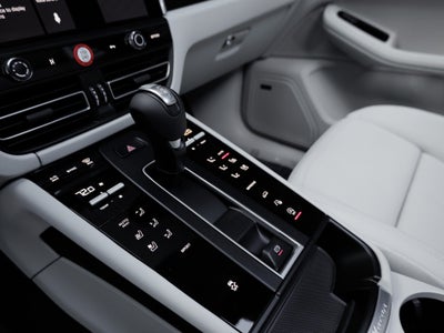 2025 Porsche Macan Macan