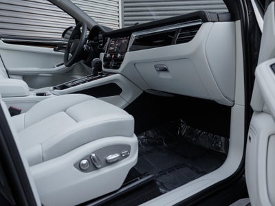 2025 Porsche Macan Macan