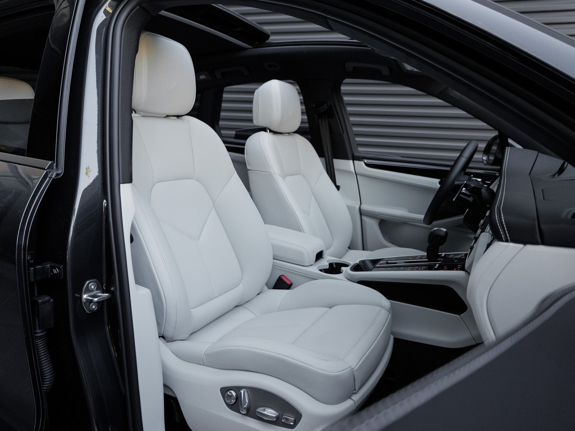 2025 Porsche Macan Macan