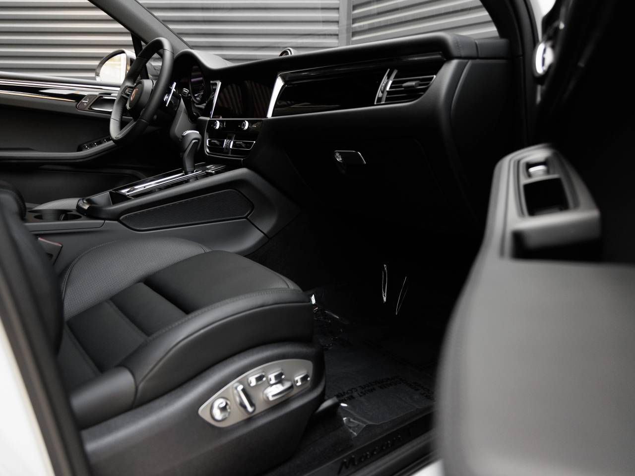 2026 Porsche Macan Macan T