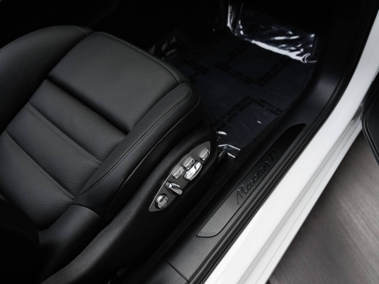 2026 Porsche Macan Macan T