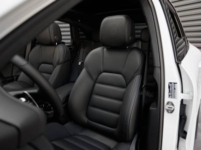 2026 Porsche Macan Macan T