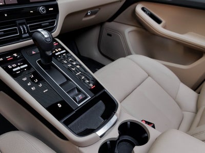 2025 Porsche Macan Macan