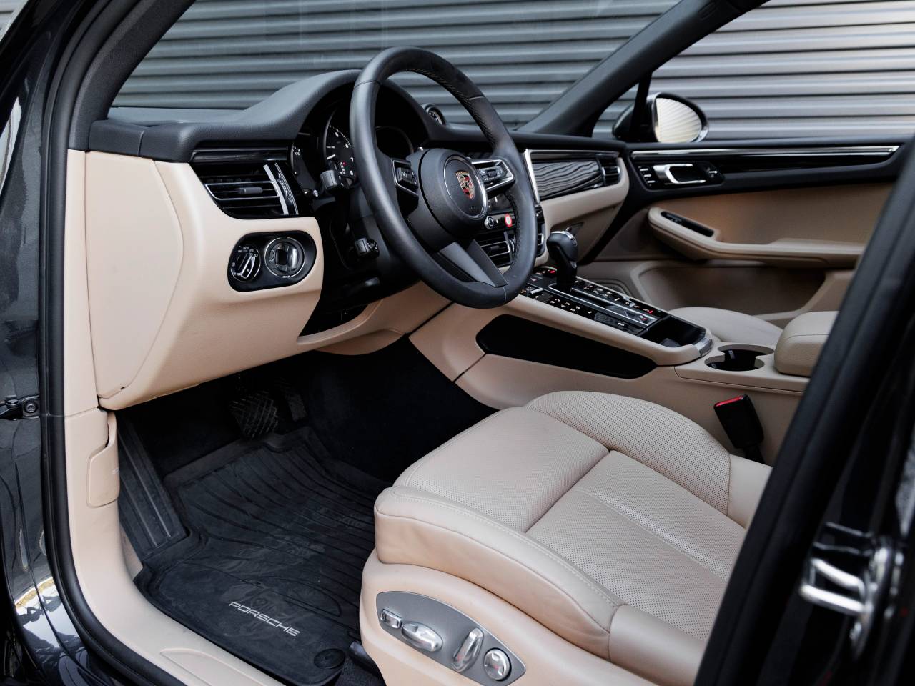 2025 Porsche Macan Macan