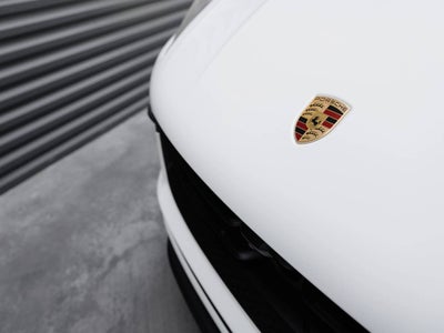2026 Porsche Macan Macan