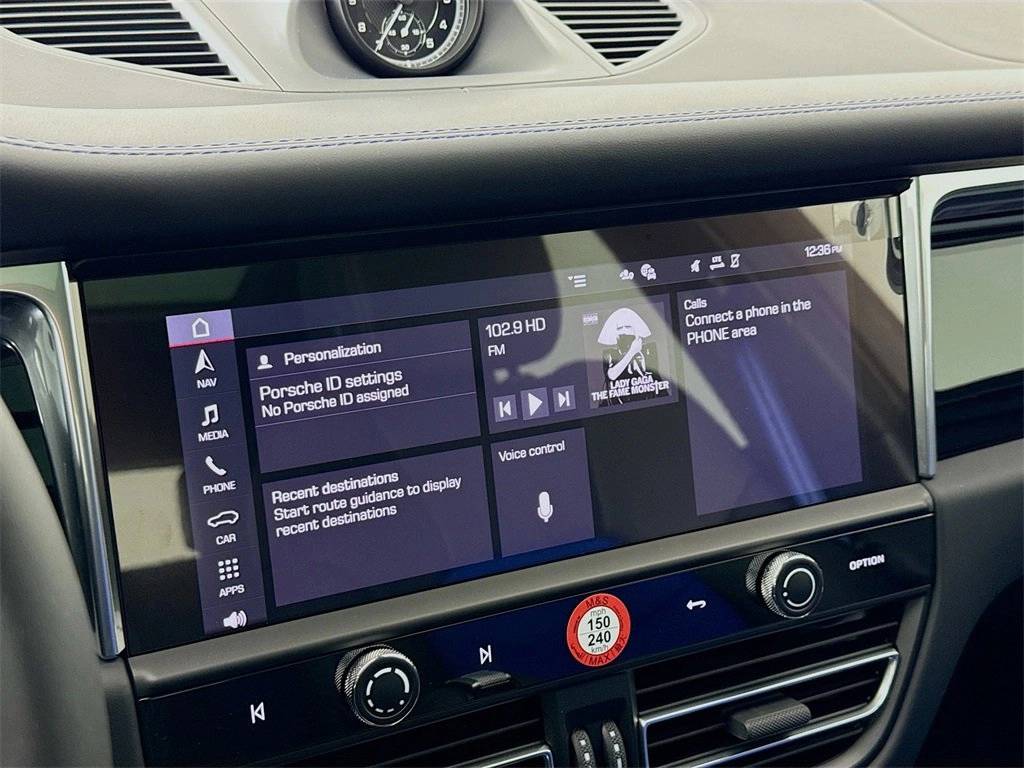 2026 Porsche Macan Macan